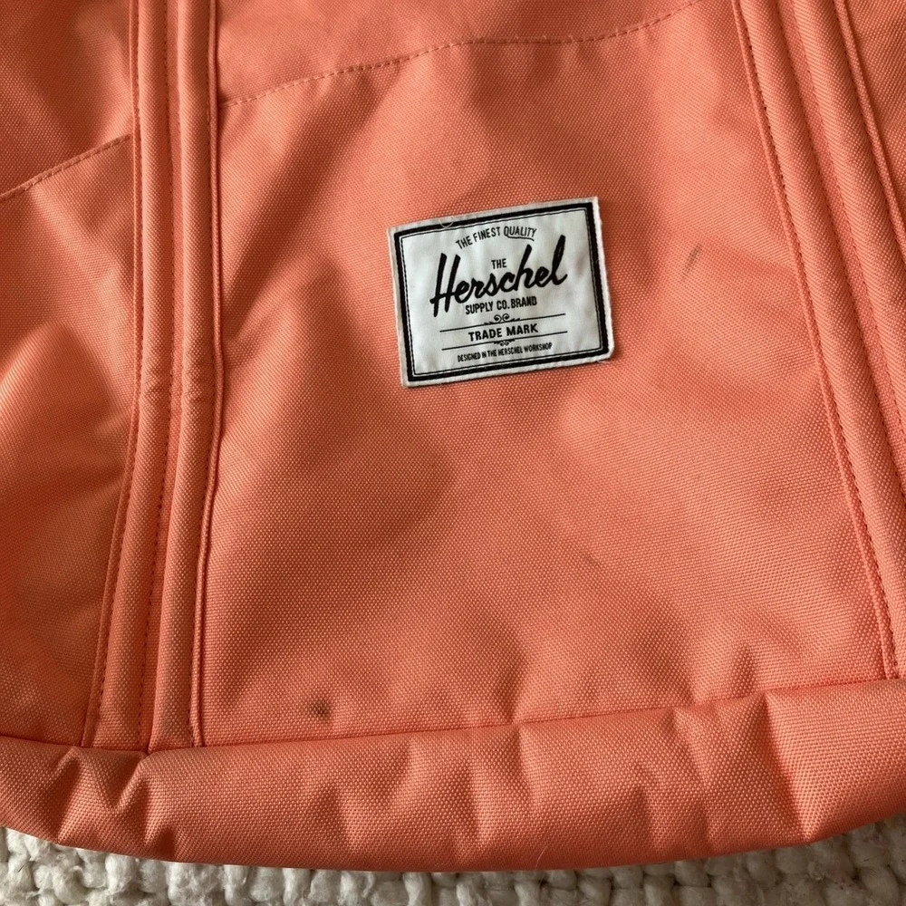 Herschel Supply Co.‎ Pink Tote Bag Pockets Easy Access Double Zip Side Snap Alt